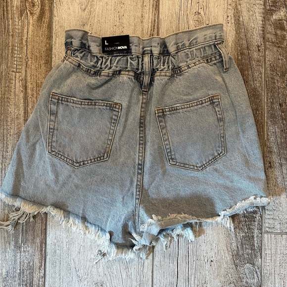 High waisted denim shorts - Picture 4 of 5